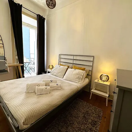 Estrela Charming By Host-point