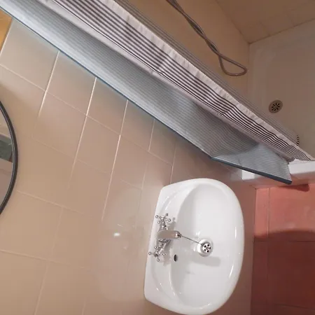 Estrela Charming By Host-point 3* Lizbona