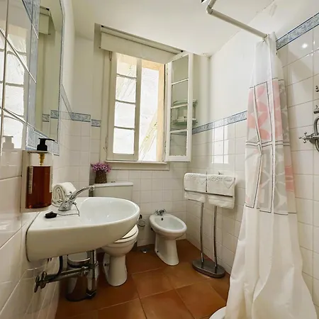 Estrela Charming By Host-point